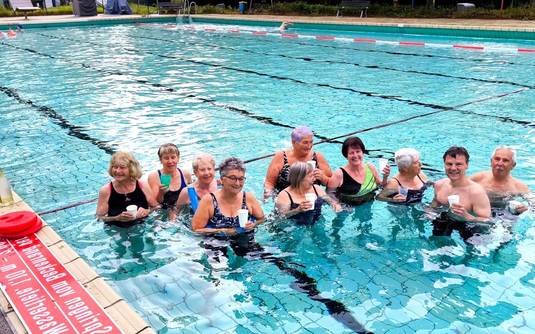 Anschwimmen im Freibad und Bilder vom frühen Morgen